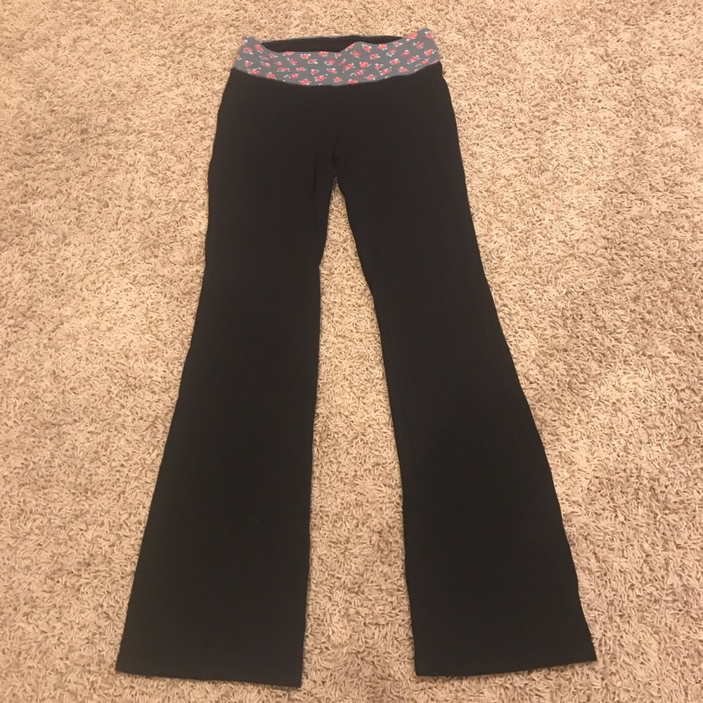 🛍 3/$24 BUNDLE SO Bootcut Yoga Pants Size Small - Picture 7 of 16